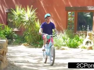 Sexiest Neighborhood MILF Veronica Avluv Fucking a youth Who Can't Ride a Bike