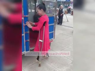 Polio lady: öýde ýasalan & agyz açdyrýan woman ulylar uçin video film